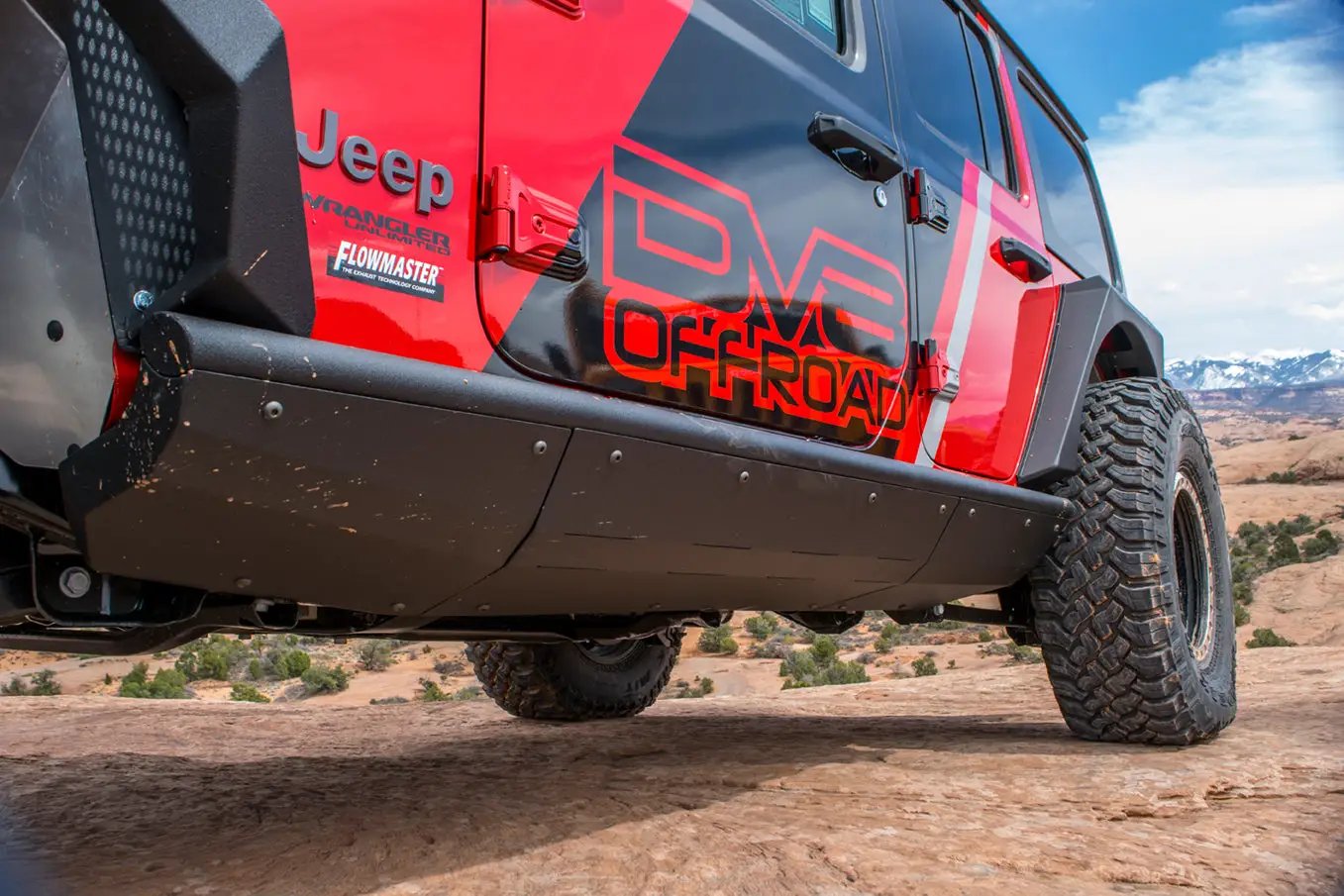 DV8 Offroad 18+ Jeep JL 4-Door Boat side Rock Slider by DV8 Offroad