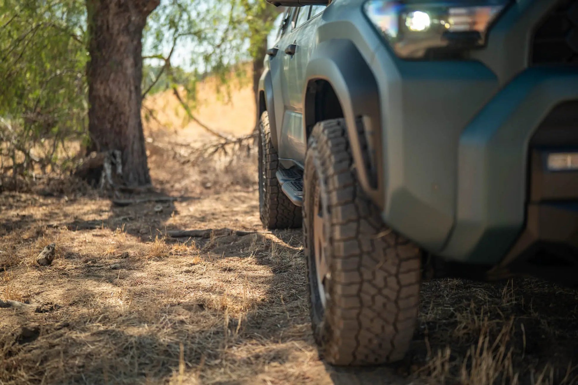 DV8 Offroad 2025 Toyota 4Runner OE Plus Side Steps by DV8 Offroad
