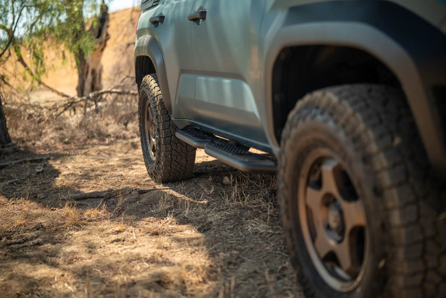 DV8 Offroad 2025 Toyota 4Runner OE Plus Side Steps by DV8 Offroad