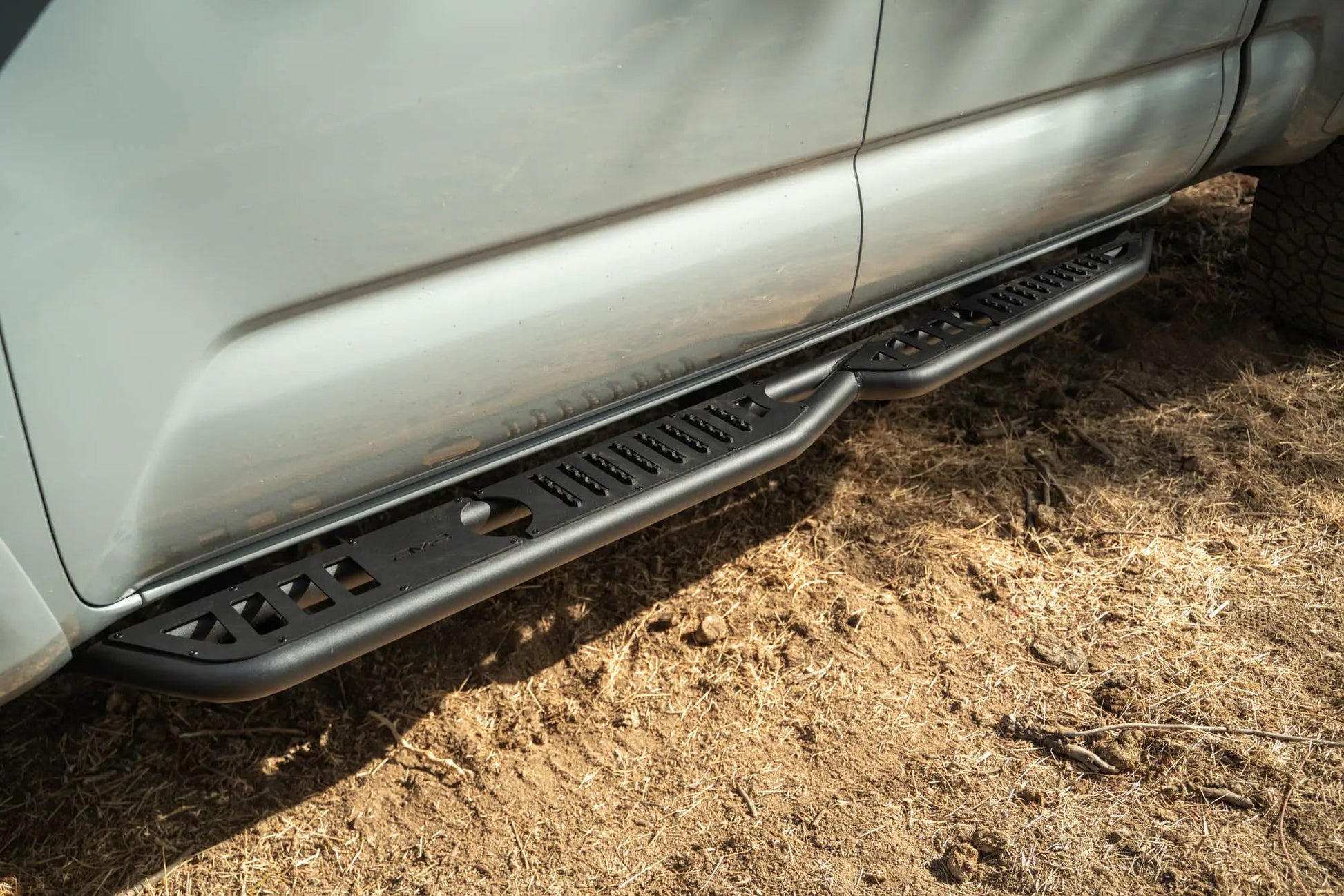 DV8 Offroad 2016-2023 Toyota Tacoma Crew Cab OE Plus Side Steps by DV8 Offroad