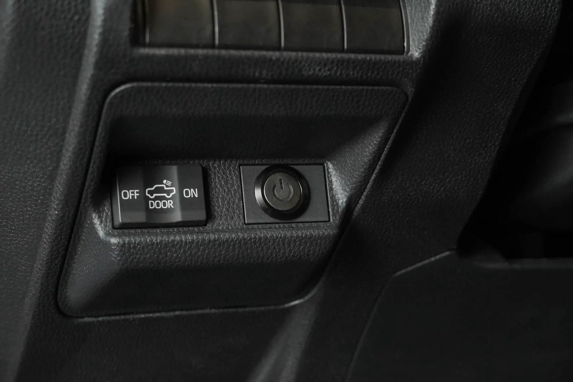 DV8 Offroad 40 Amp Wire Harness with DT Connector & Switch by DV8 Offroad