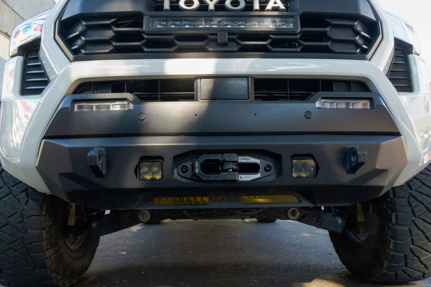 DV8 Offroad DV8 Xtract Winch Fairlead | Closed System by DV8 Offroad