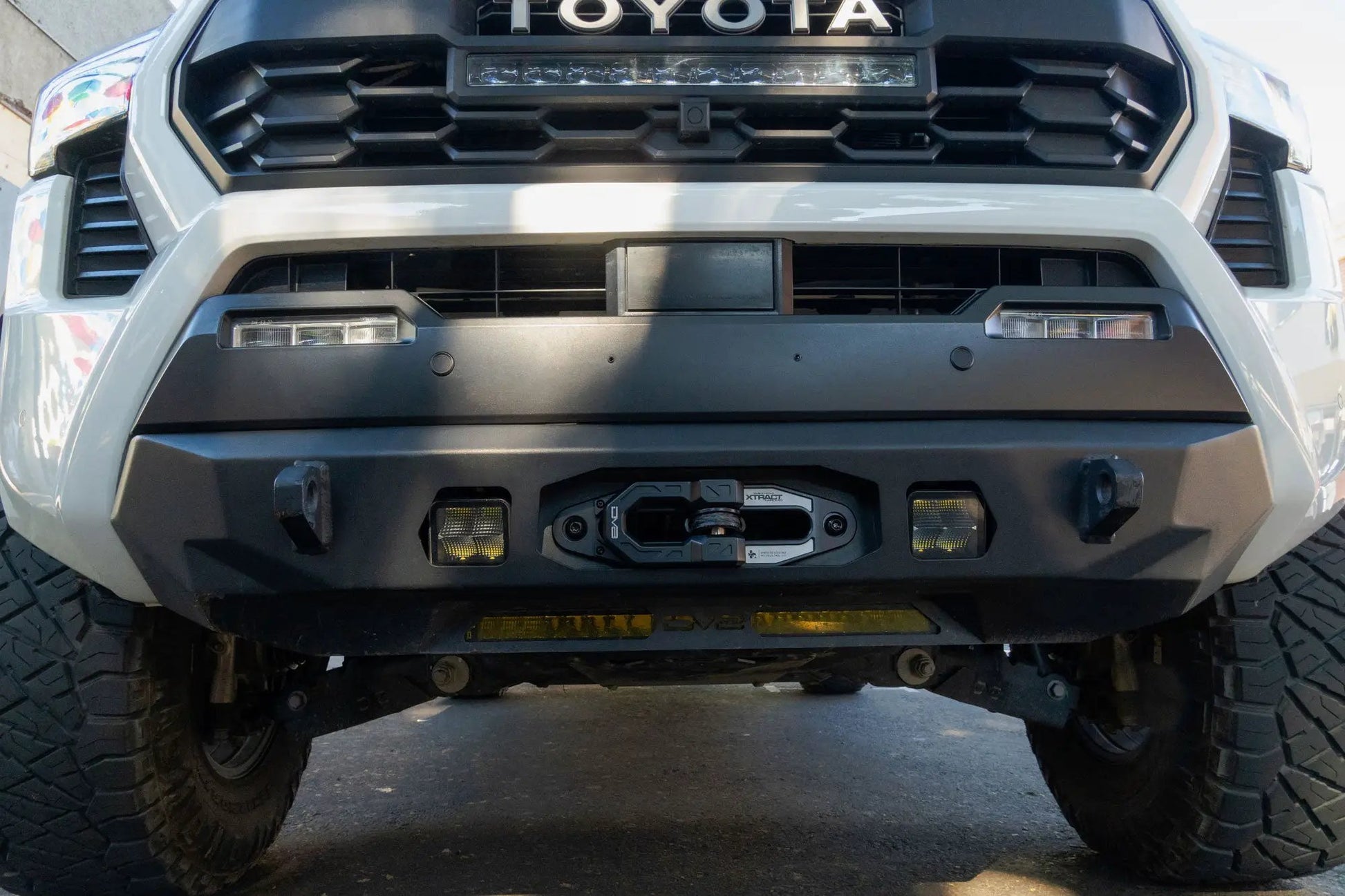 DV8 Offroad DV8 Xtract Winch Fairlead | Closed System by DV8 Offroad