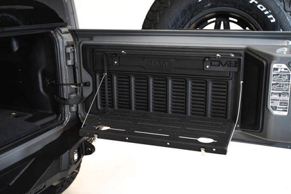DV8 Offroad DVE Tail Gate Plate