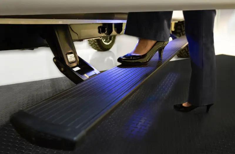 AMP Research AMP PowerStep Plug N Play by AMP Research