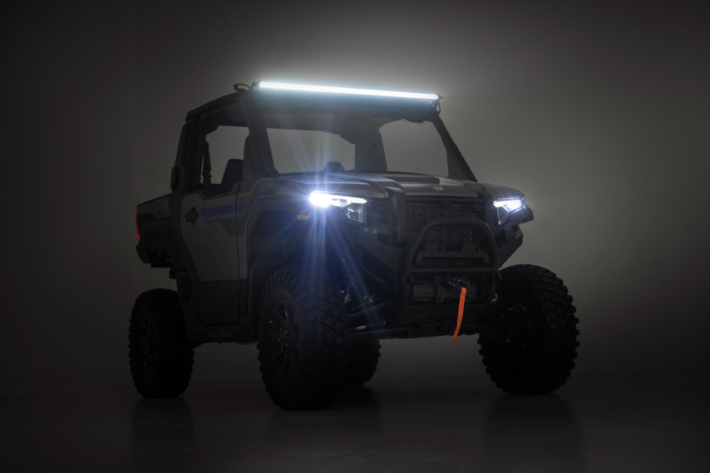Soporte de luz de una sola fila de 50" | Frontal | Serie Negra | Polaris XPEDITION ADV 5
