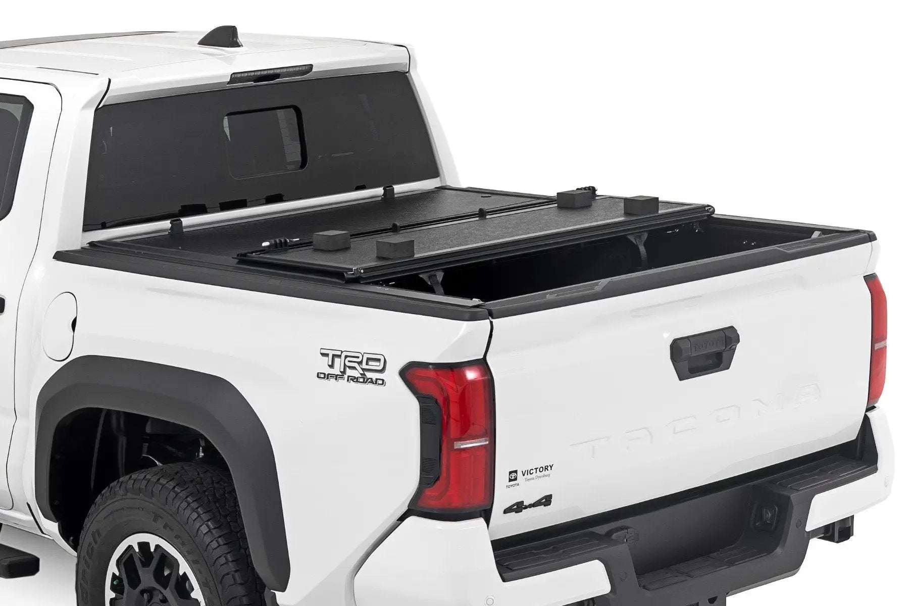 Rough Country Hard Low Profile Bed Cover | 5' Bed | Toyota Tacoma 2WD/4WD (2024-2026) by Rough Country