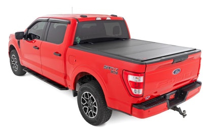 Жесткое трехсекционное складывающееся покрытие кузова | Кузов 5'7" | Ford F-150 2WD/4WD (2015-2020)
