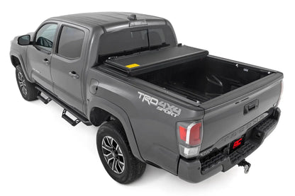 Rough Country Hard Low Profile Bed Cover | 5' Bed | Toyota Tacoma 2WD/4WD (2016-2023) by Rough Country