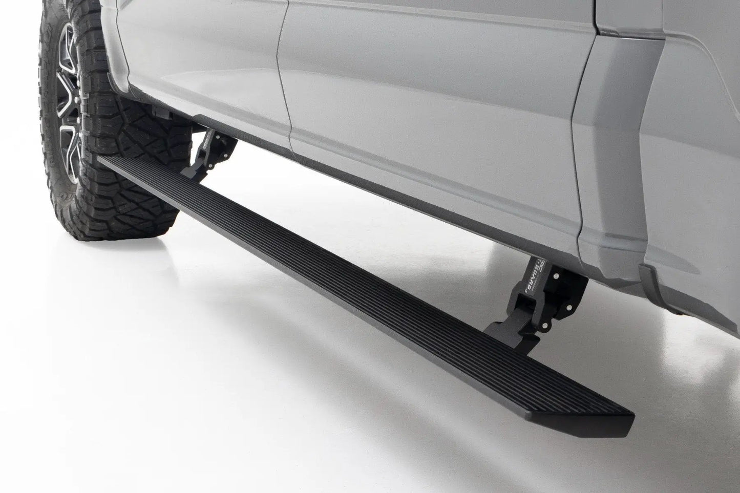 Rough Country Power Running Boards | Dual Electric Motor | Ford F-150/Lightning/F-250/F-350/Raptor (15-26) by Rough Country