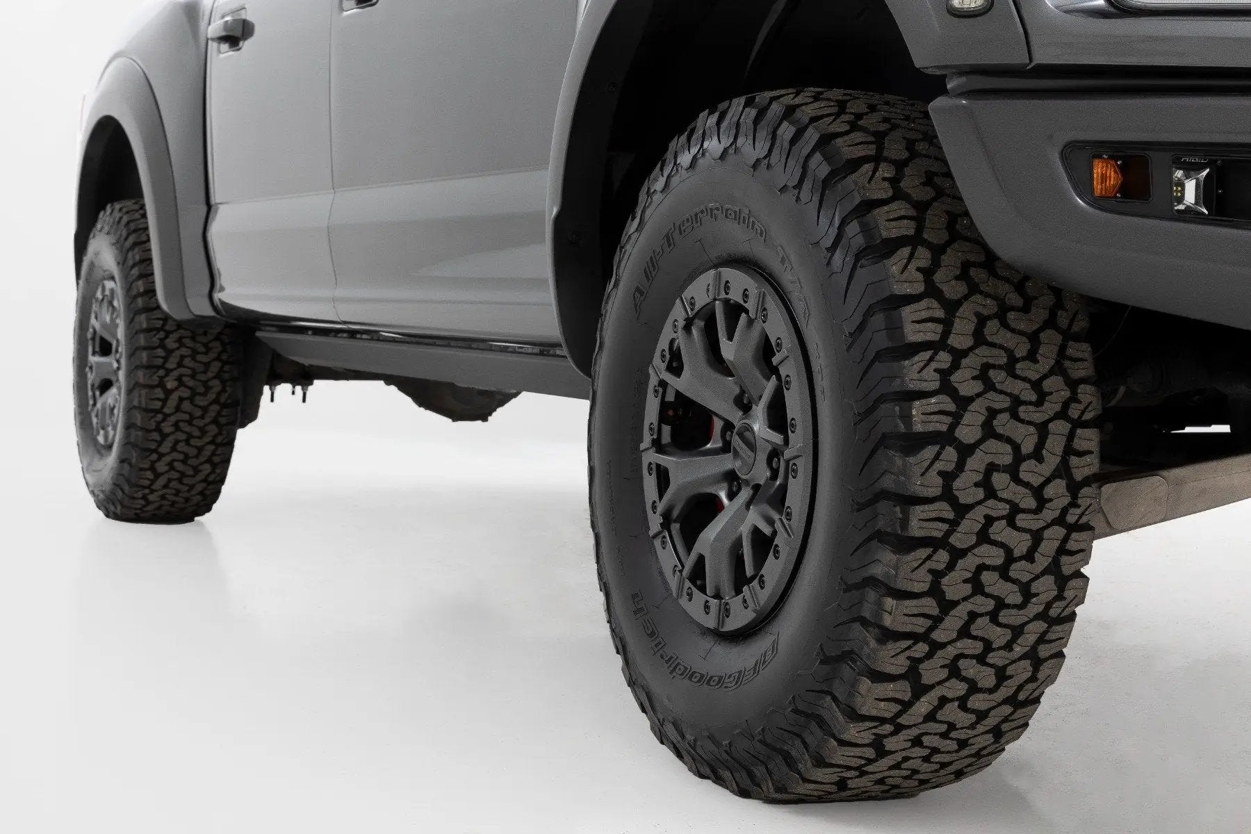 Rough Country 2.5 Inch Lift Kit | Ford Raptor 4WD (2019-2020) by Rough Country
