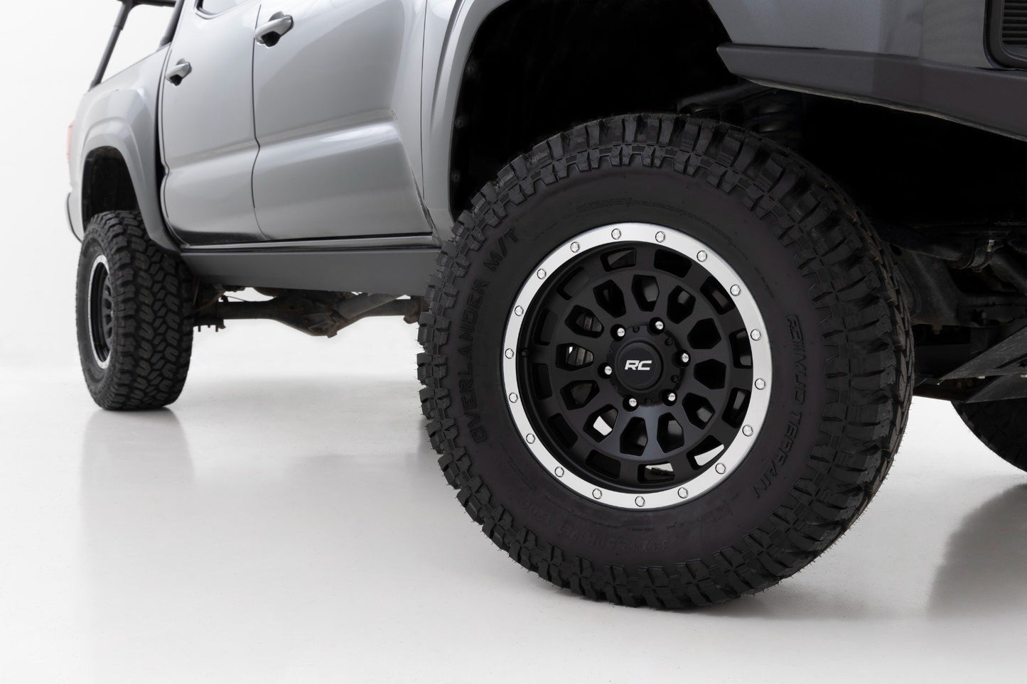 Estribos Eléctricos | Motor Eléctrico Dual | Doble Cabina | Toyota Tacoma (05-23)