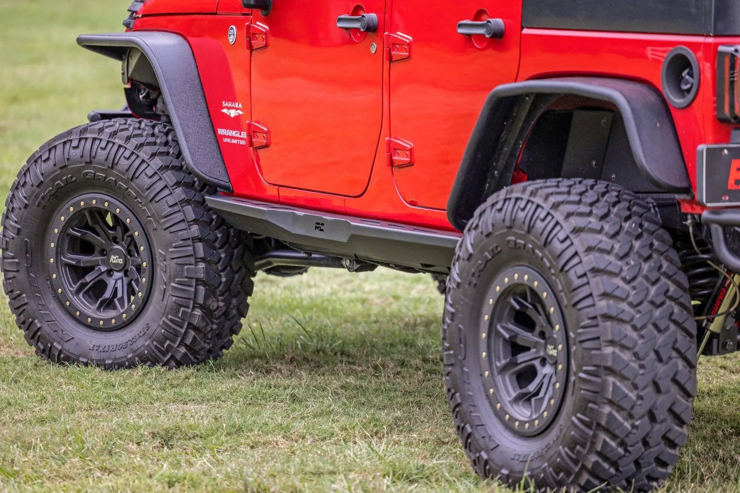 Rough Country Rock Sliders | Heavy Duty | 4-Door | Jeep Wrangler Unlimited 2WD/4WD (07-18) by Rough Country