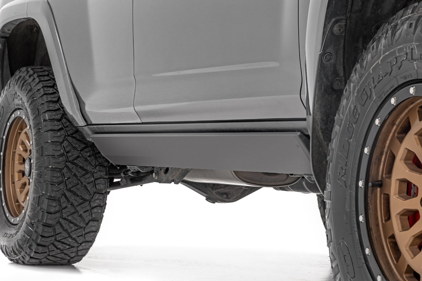 Выдвижные пороги | Двойной электродвигатель | Toyota 4Runner 2WD/4WD (10-24)