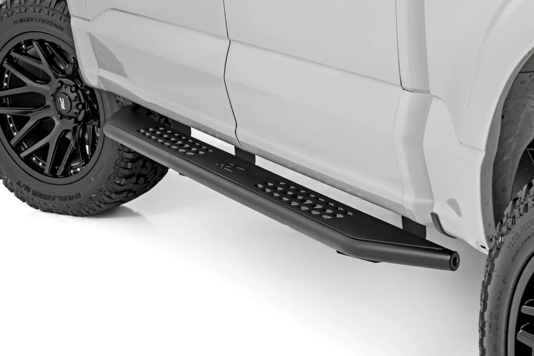 Rough Country OV2 Running Boards | Side Step Bars | Crew Cab | Ford F-150/Lightning/F-250/F-350 (15-26) by Rough Country