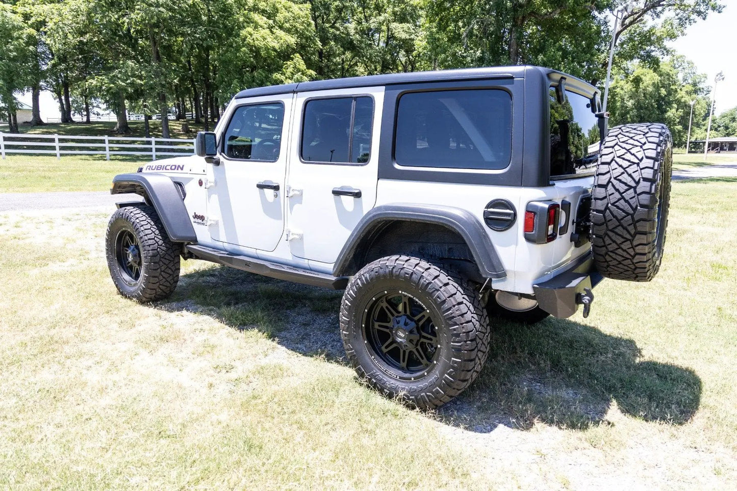 Rough Country 3.5 Inch Lift Kit | C/A Drop | FR D/S | M1R | Jeep Wrangler Unlimited (24-26) by Rough Country