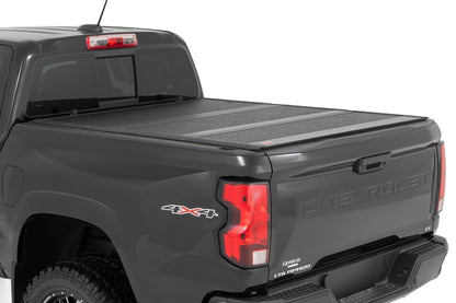 Жесткое низкопрофильное покрытие кузова | Кузов 5 футов | Chevy/GMC Canyon/Colorado (15-26)