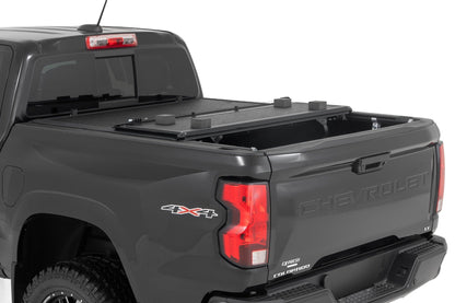 Жесткое низкопрофильное покрытие кузова | Кузов 5 футов | Chevy/GMC Canyon/Colorado (15-26)