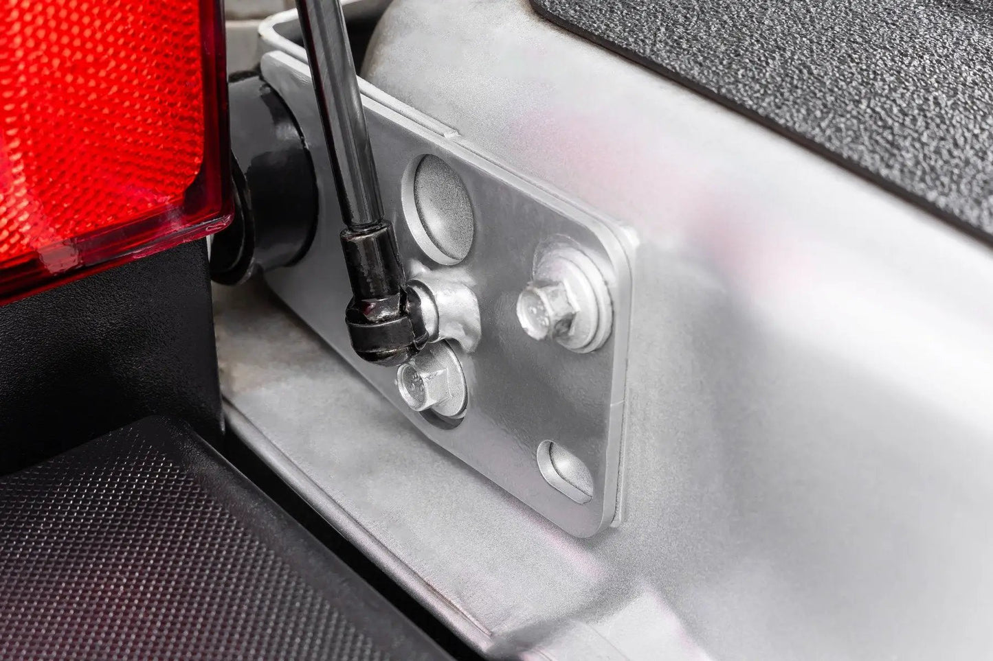 Rough Country Tailgate Assist | Ford F-150/F-250/F-350 2WD/4WD (2015-2026) by Rough Country