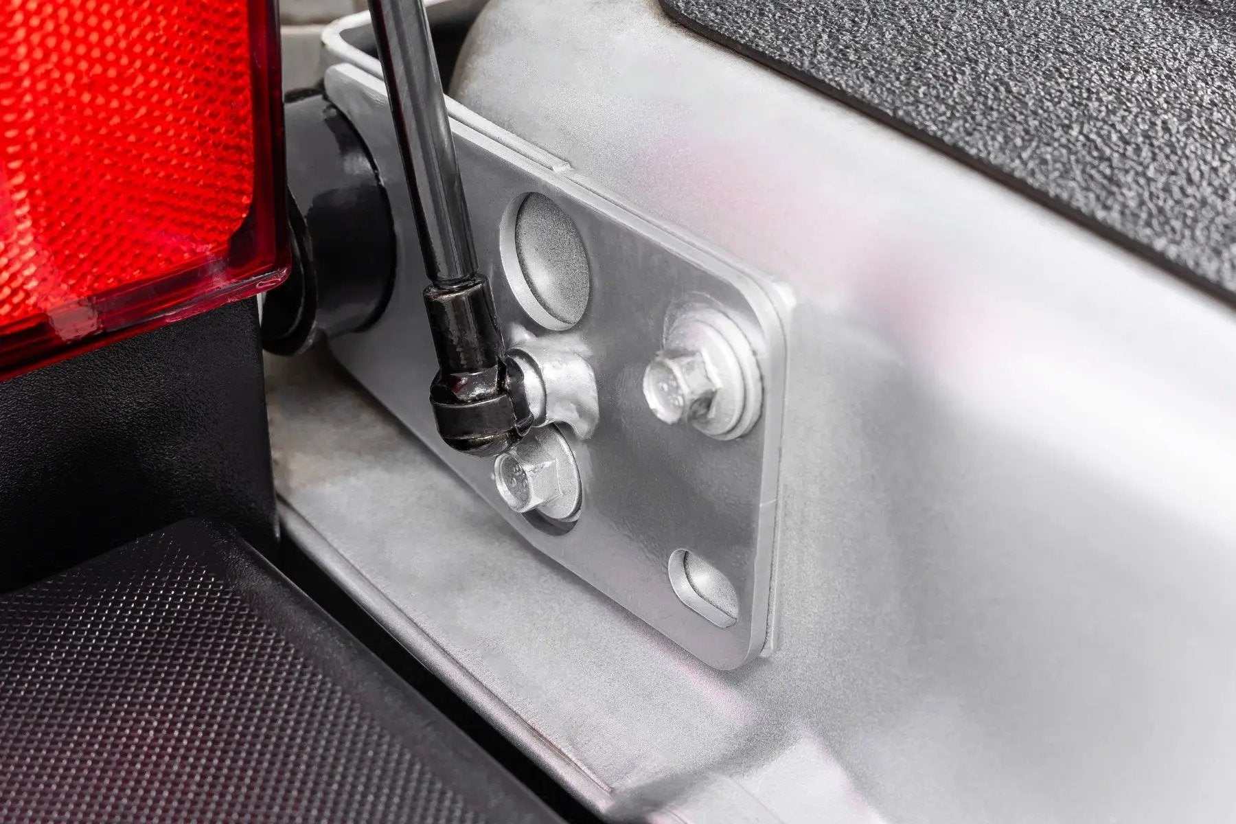 Rough Country Tailgate Assist | Ford F-150/F-250/F-350 2WD/4WD (2015-2026) by Rough Country