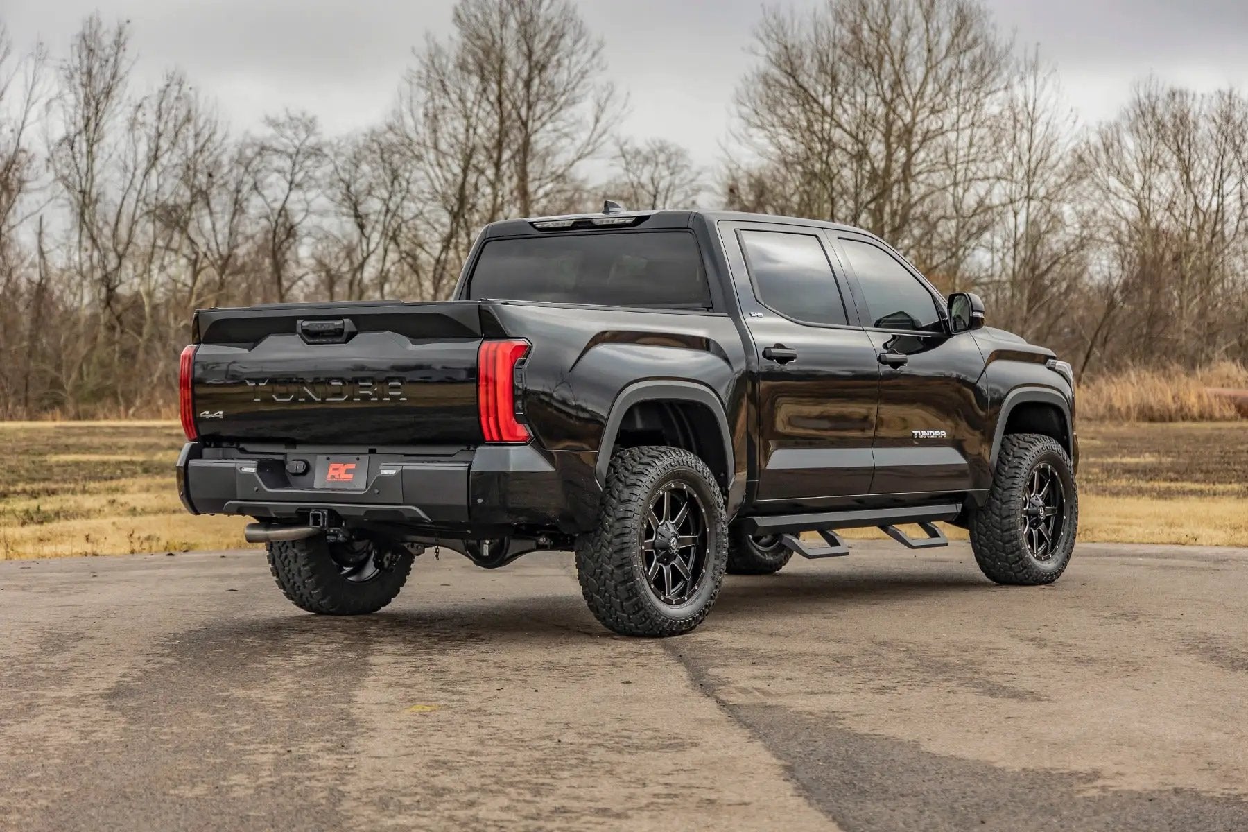Rough Country 3.5 Inch Lift Kit | OE Air Ride | Toyota Tundra 4WD (2022-2026) by Rough Country