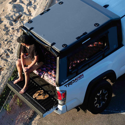 Flated MID-SHORT MR411 by FLATED