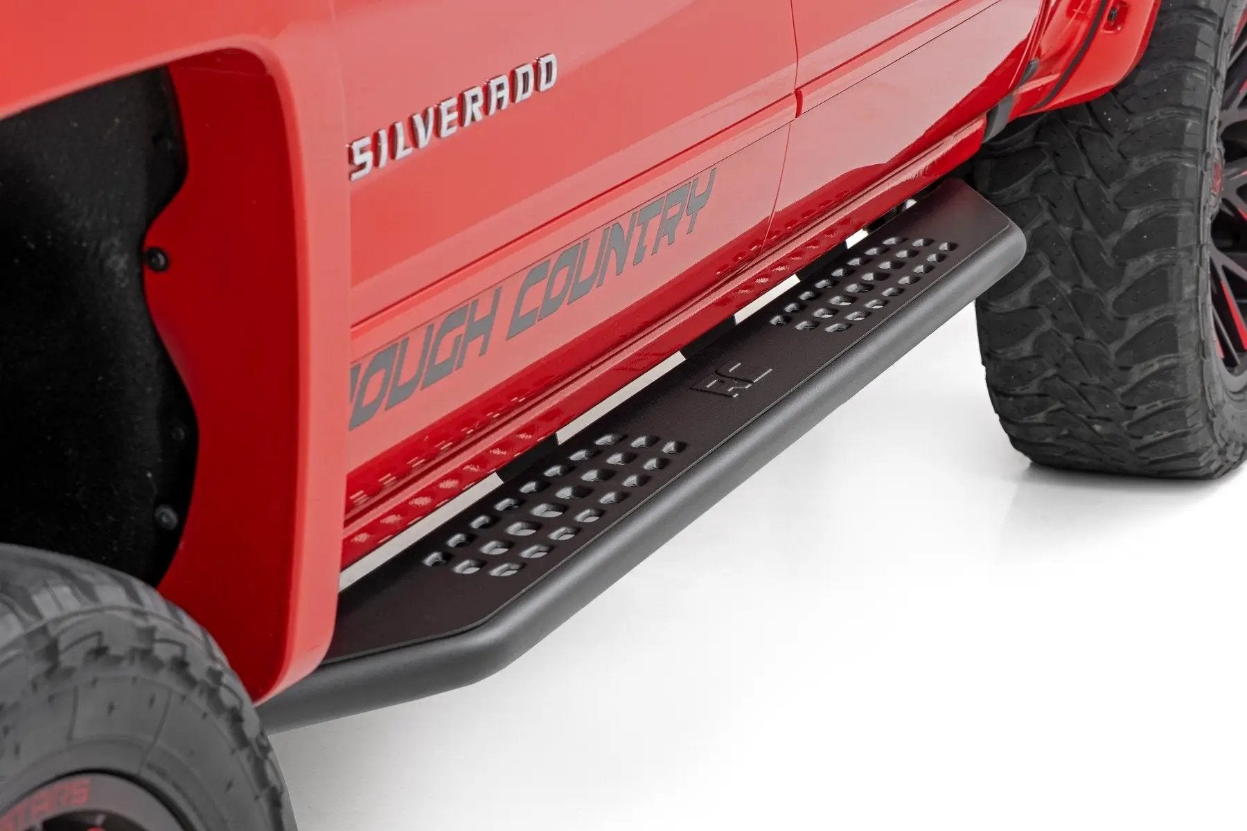 Rough Country OV2 Running Boards | Side Step Bars | Crew Cab | Chevy/GMC 1500/2500HD/3500HD (07-19 & Classic) by Rough Country