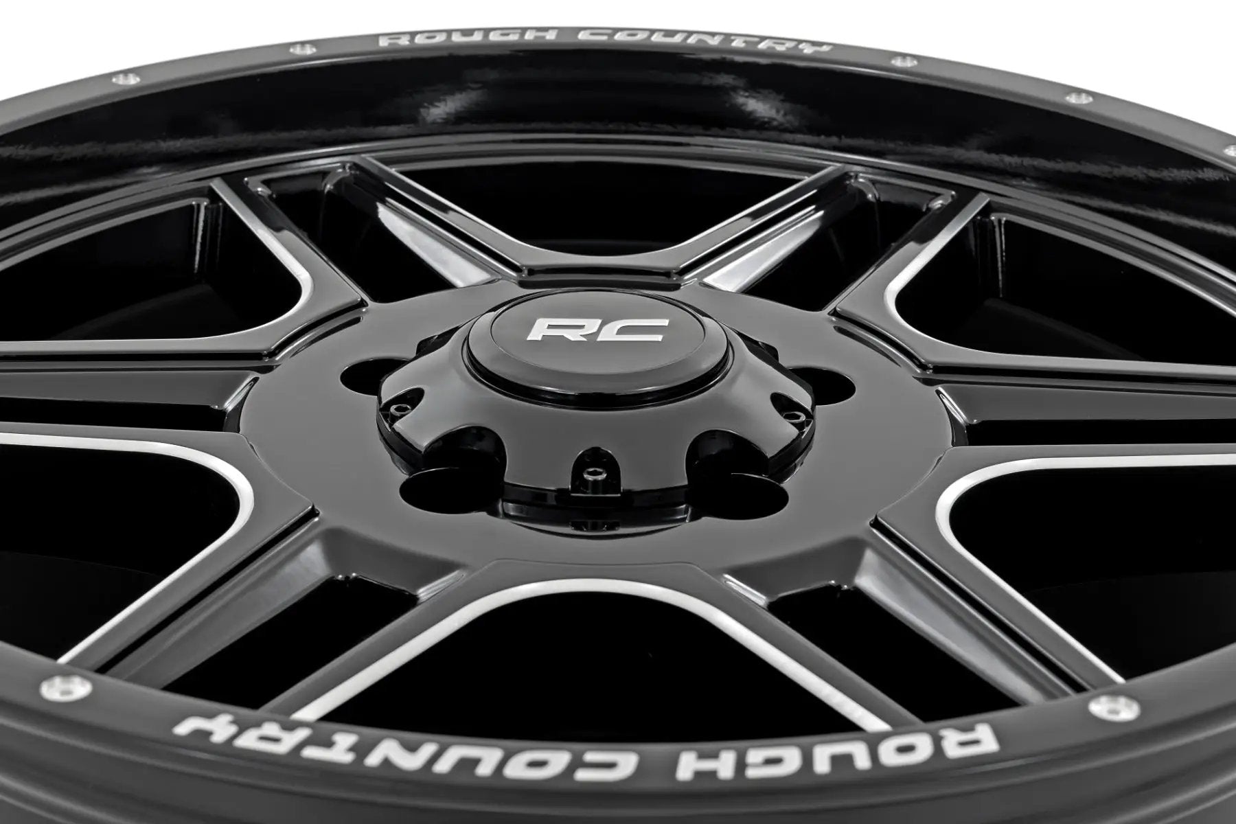 Rough Country 92 Series Wheel | Machined One-Piece | Gloss Black | 18x9 | 5x5.5 | +0mm by Rough Country