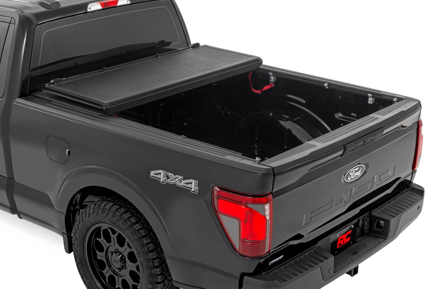 Rough Country Hard Low Profile Bed Cover | 6'7" Bed | Ford F-150 2WD/4WD (2015-2020)