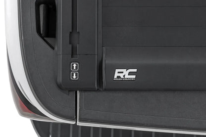 Rough Country Powered Retractable Bed Cover | 5'9" Bed | Chevy/GMC 1500 (14-18 & Classic) by Rough Country