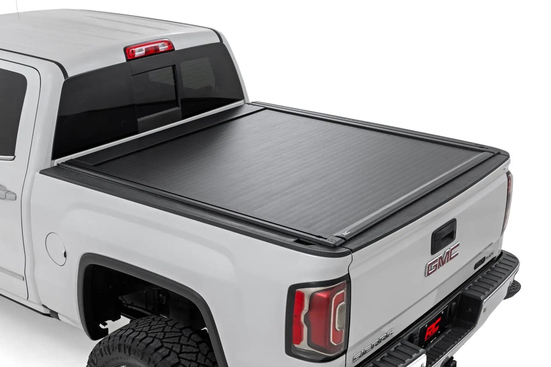 Rough Country Powered Retractable Bed Cover | 5'9" Bed | Chevy/GMC 1500 (14-18 & Classic) by Rough Country