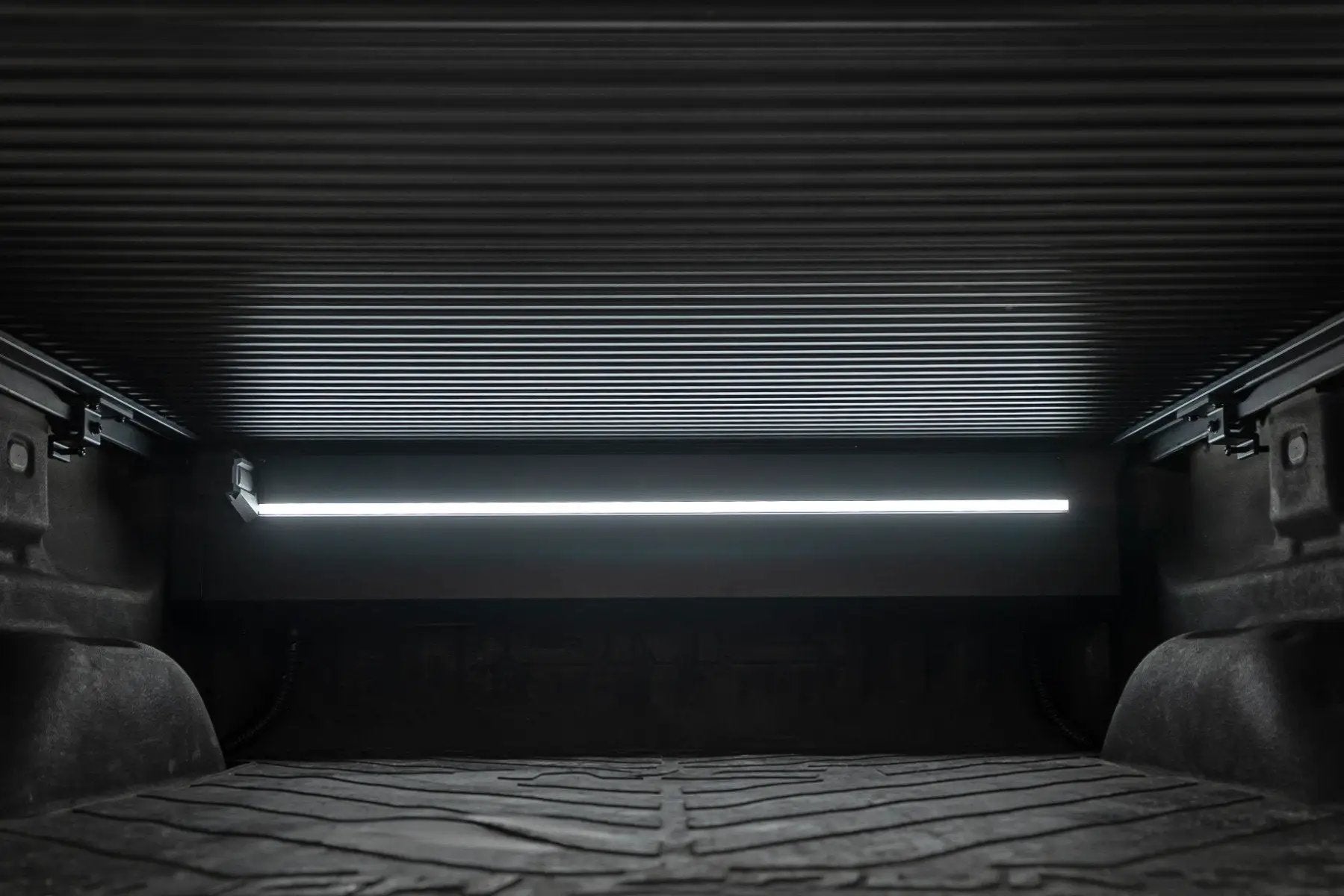 Rough Country Powered Bed Cover | 6'7" Bed | Chevy/GMC 1500/2500HD/3500HD (14-19 & Classic) by Rough Country