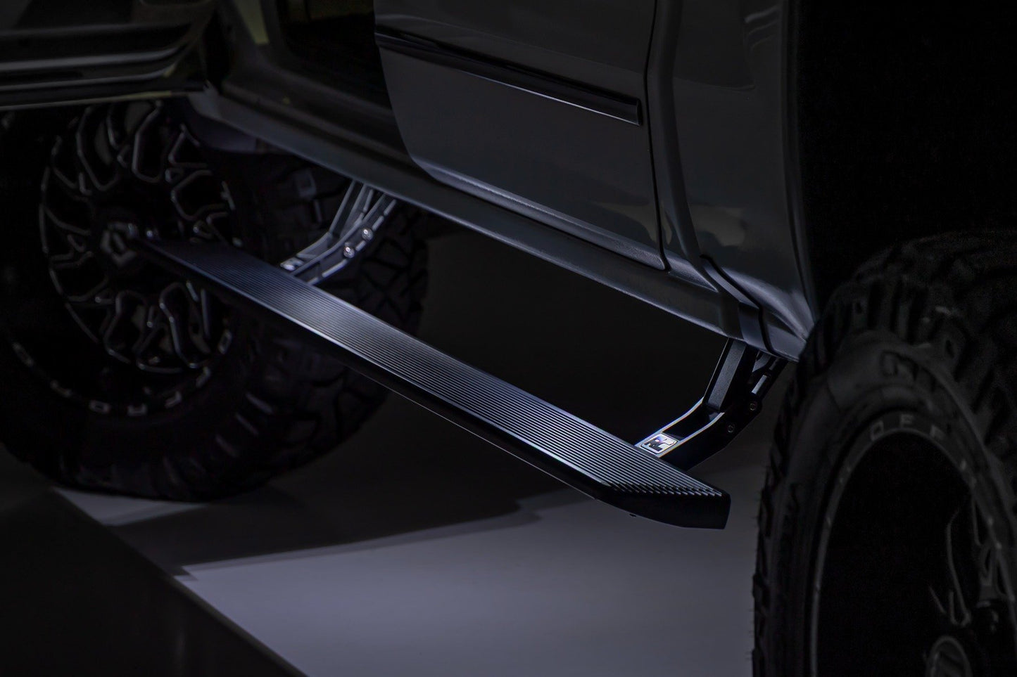 Rough Country Power Running Boards | HT-Series | Crew Cab | Chevy/GMC 1500/2500HD/3500HD 2WD/4WD