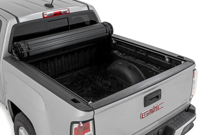 Rough Country Hard Roll Up Bed Cover | 5' Bed | Chevy/GMC Canyon/Colorado 2WD/4WD (15-22) by Rough Country