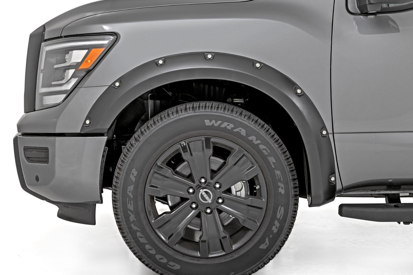 Расширители арок Pocket Fender Flares | K23 Brilliant Silver | Nissan Titan 2WD/4WD (17-24)