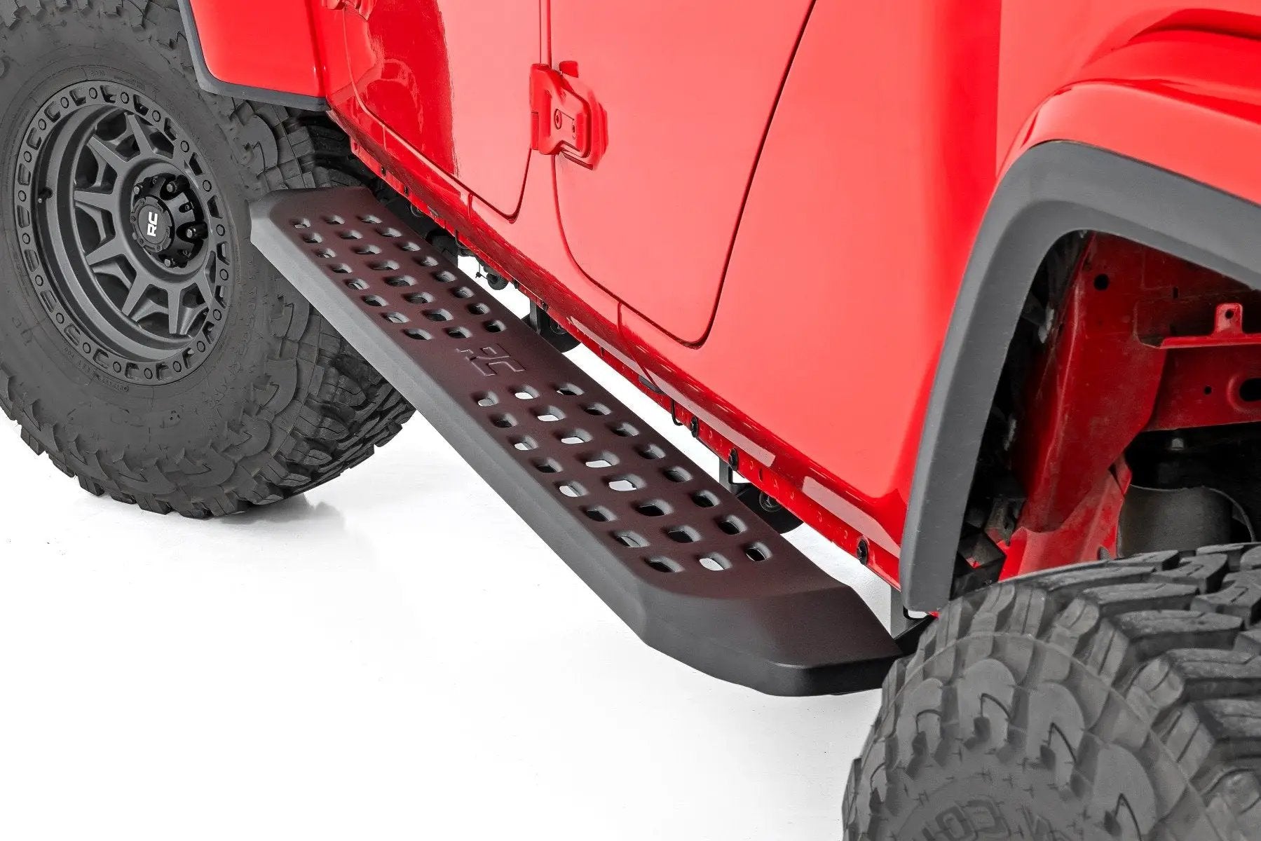 Rough Country RPT2 Running Board | Jeep Gladiator JT 4WD (2020-2025) by Rough Country