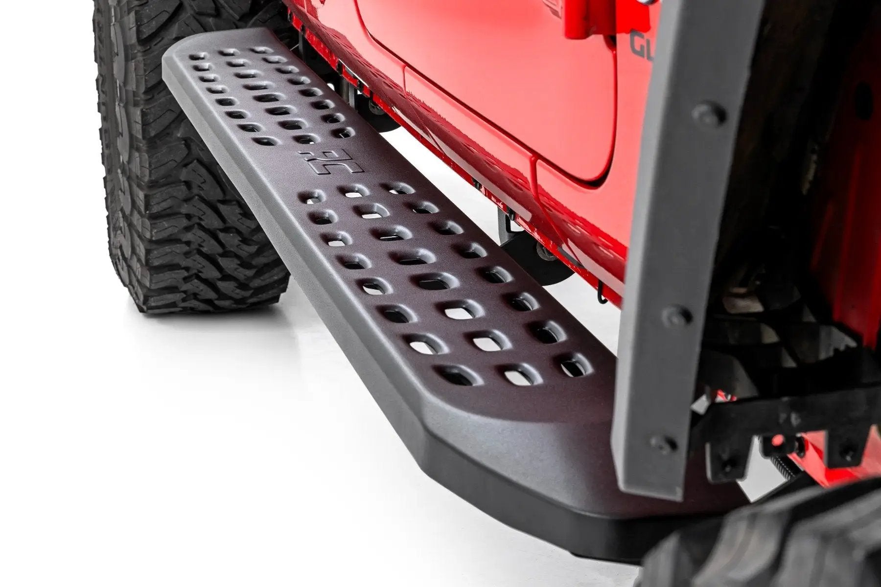 Rough Country RPT2 Running Board | Jeep Gladiator JT 4WD (2020-2025) by Rough Country