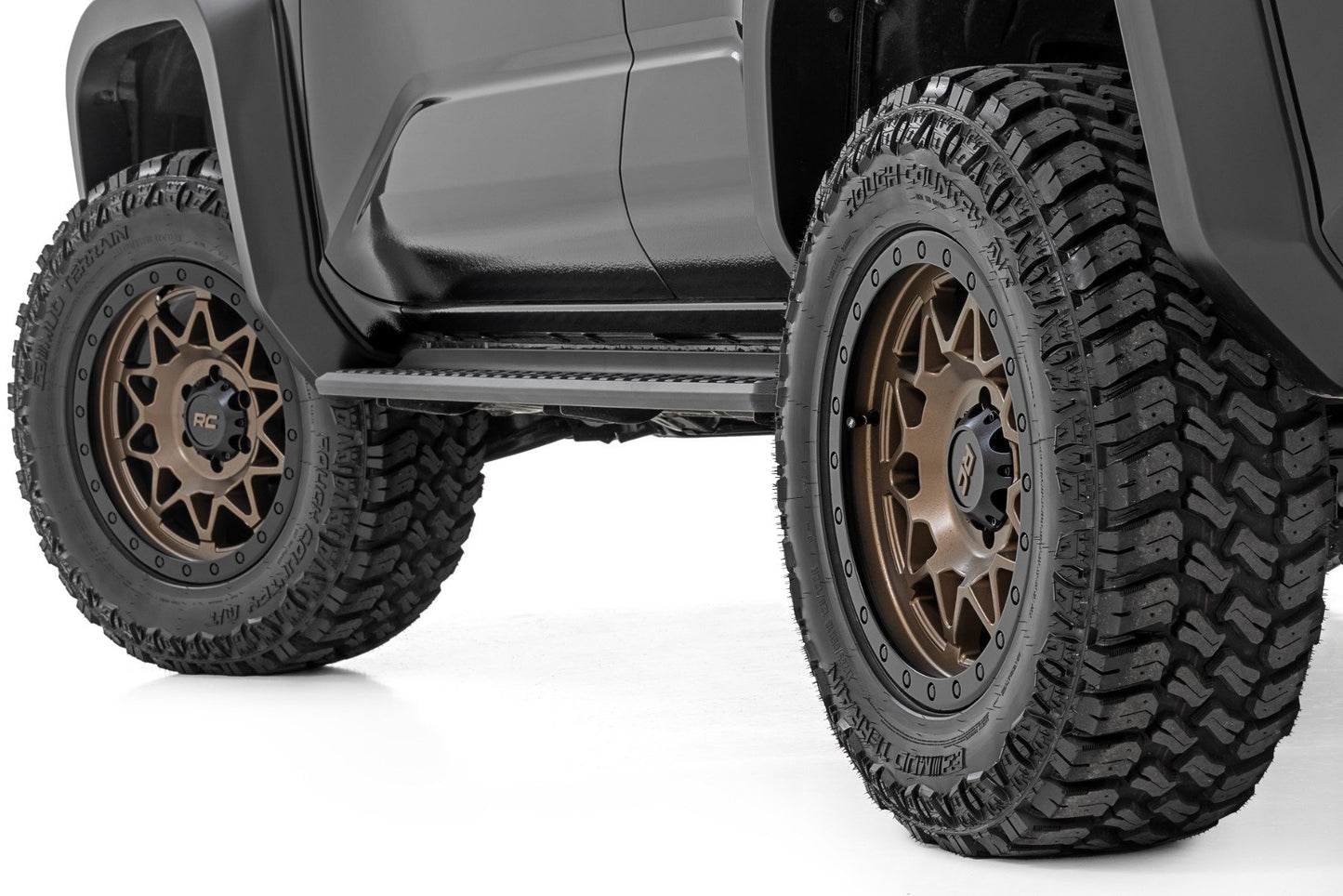 Llanta Rough Country Serie 78 | Beadlock simulado | Bronce/Negro | 18x9 | 8x6.5 | -12 mm
