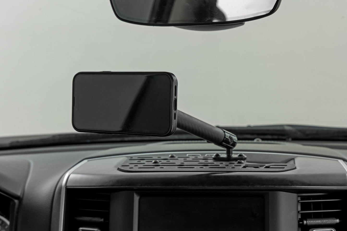 Rough Country Dash Mount | 10" Mag Safe Mount Kit | 8in Screen | Ram 1500 4WD (2019-2026)