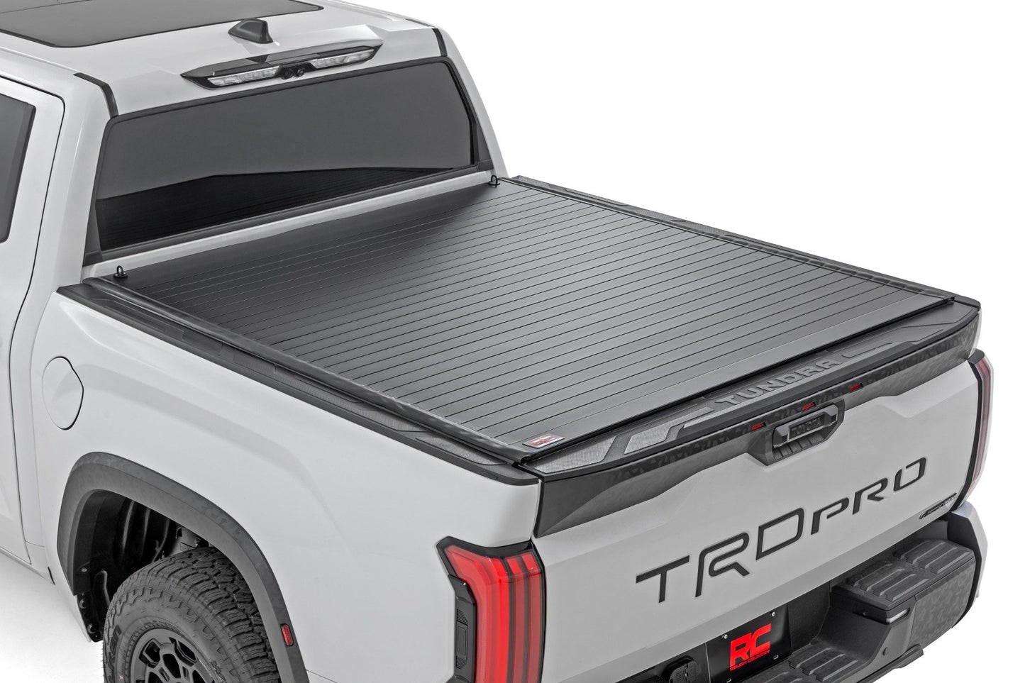Cubierta Rígida Enrollable para Camioneta | Cama de 5'7" | Toyota Tundra 2WD/4WD (2022-2026)