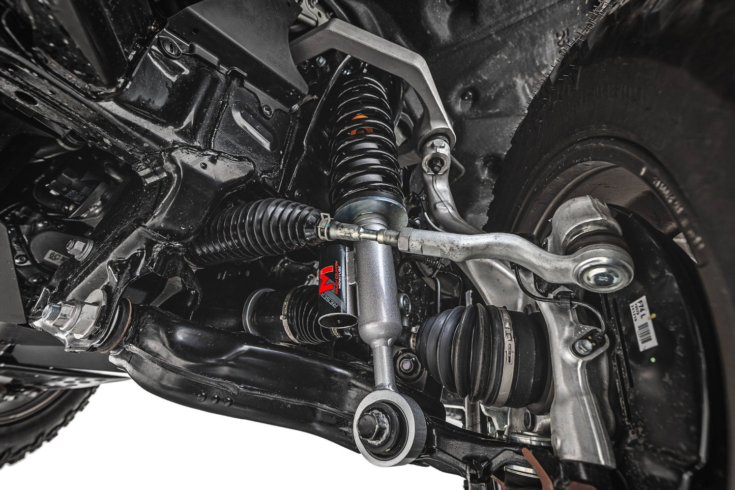 Amortiguadores delanteros M1R con depósito de carga | Altura ajustable | 3.5 pulgadas | Toyota 4Runner (25-26)