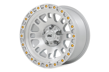 Llanta Rough Country Serie 82 | Una pieza | Mecanizado completo | 17x9 | 5x4.5 | -12 mm