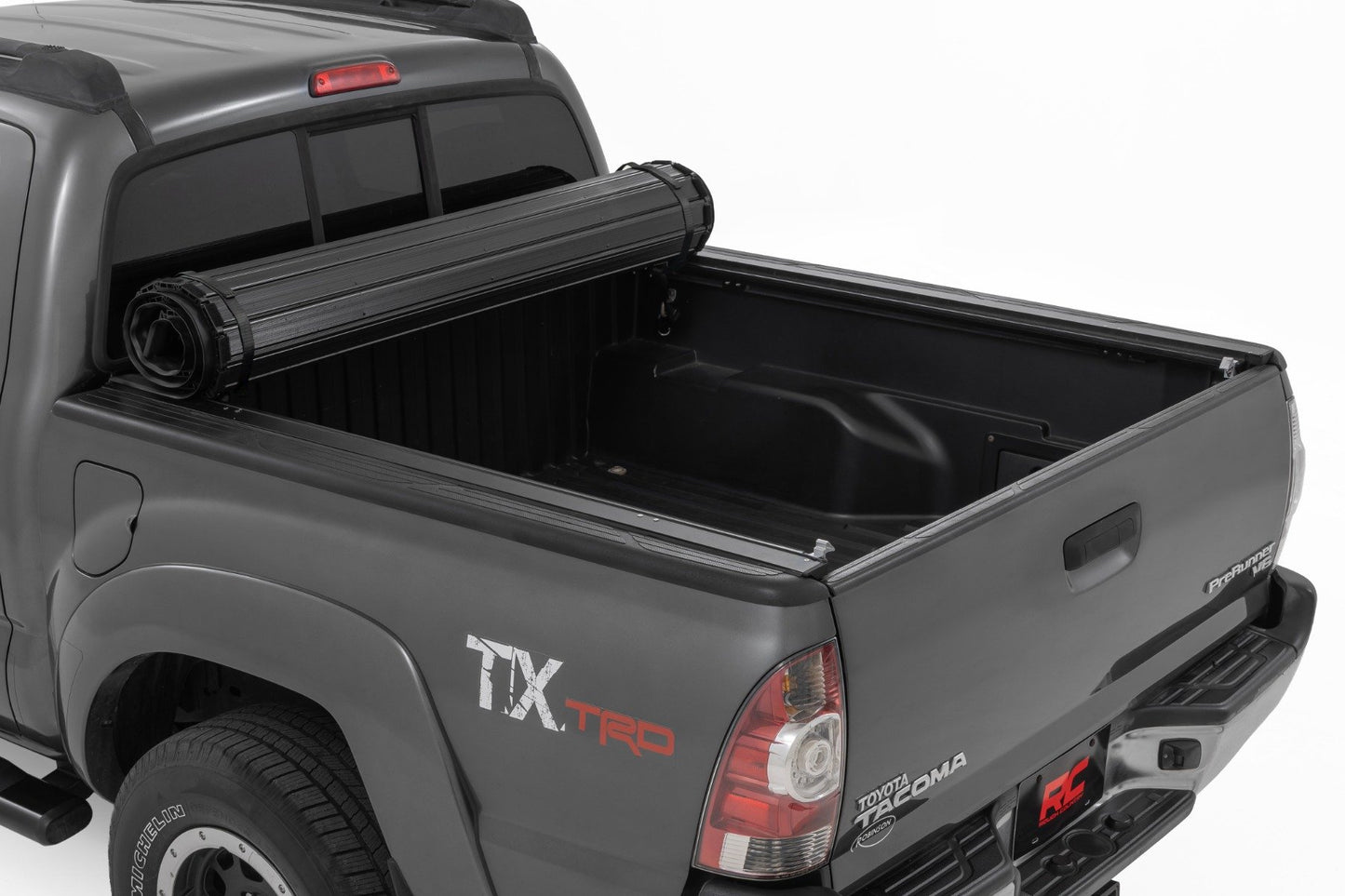 Cubierta de caja rígida enrollable | Caja de 5 pies | Toyota Tacoma 2WD/4WD (2005-2015)