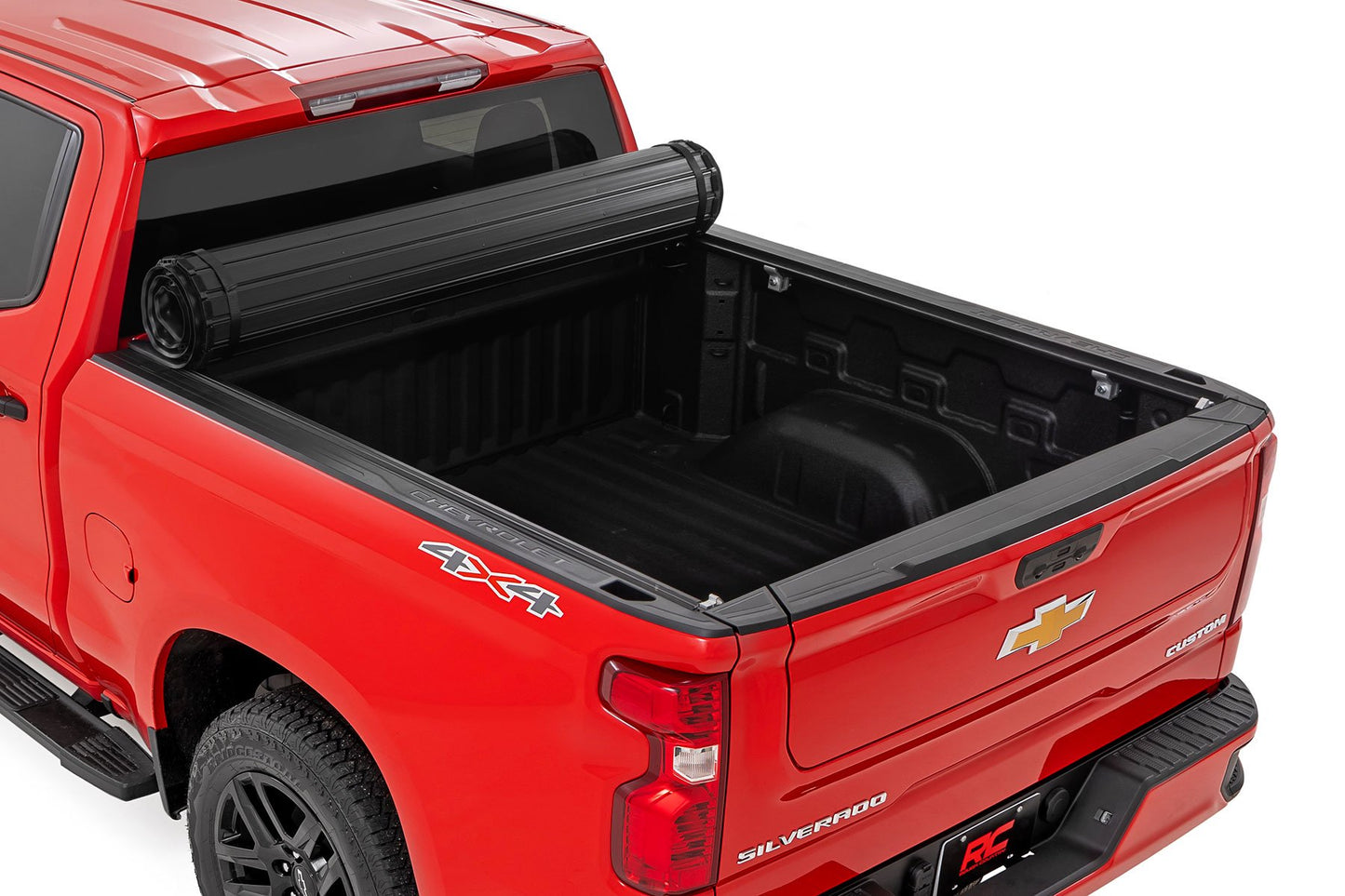 Cubierta Rígida Enrollable para Plataforma de Camioneta | Plataforma de 5'10" | Chevy/GMC Sierra 1500 (19-26)/Silverado 1500 (19-26)