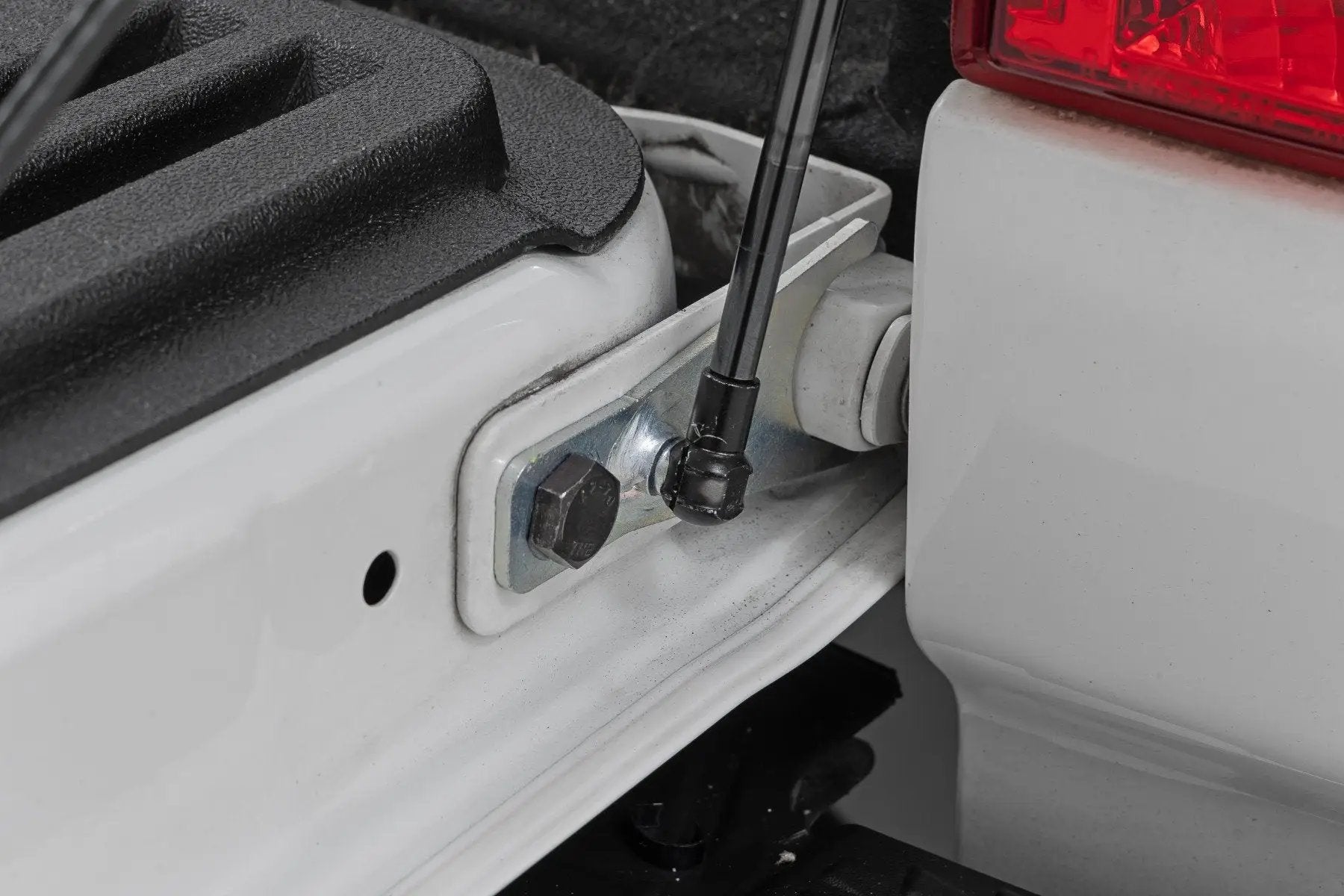 Rough Country Tailgate Assist | Nissan Titan 2WD/4WD (2017-2024) by Rough Country