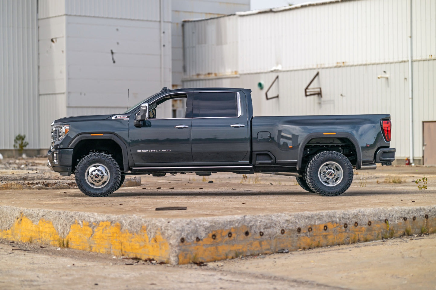 Kit de elevación de 3 pulgadas | Chevy/GMC Sierra 3500 HD/Silverado 3500 HD 2WD/4WD (20-26)