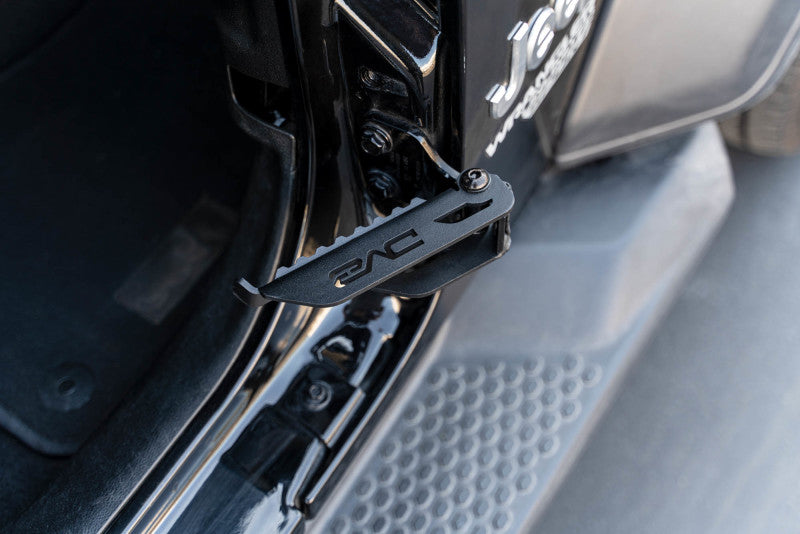 DV8 Offroad DVE Foot Pegs