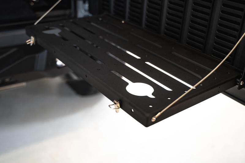 DV8 Offroad DVE Tail Gate Plate