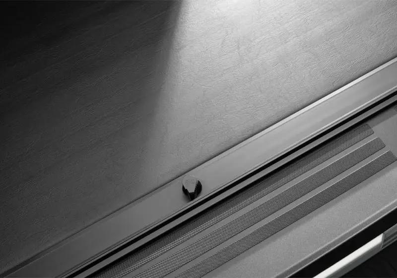 Roll-N-Lock RNL M-Series Tonneau Cover by Roll-N-Lock