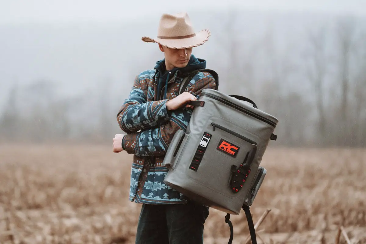 Rough Country Insulated Backpack Cooler | 24 Cans | Waterproof by Rough Country